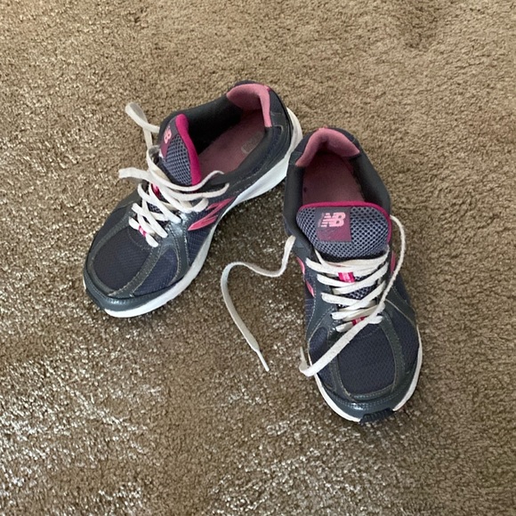 New Balance size 6.5 - Picture 1 of 4